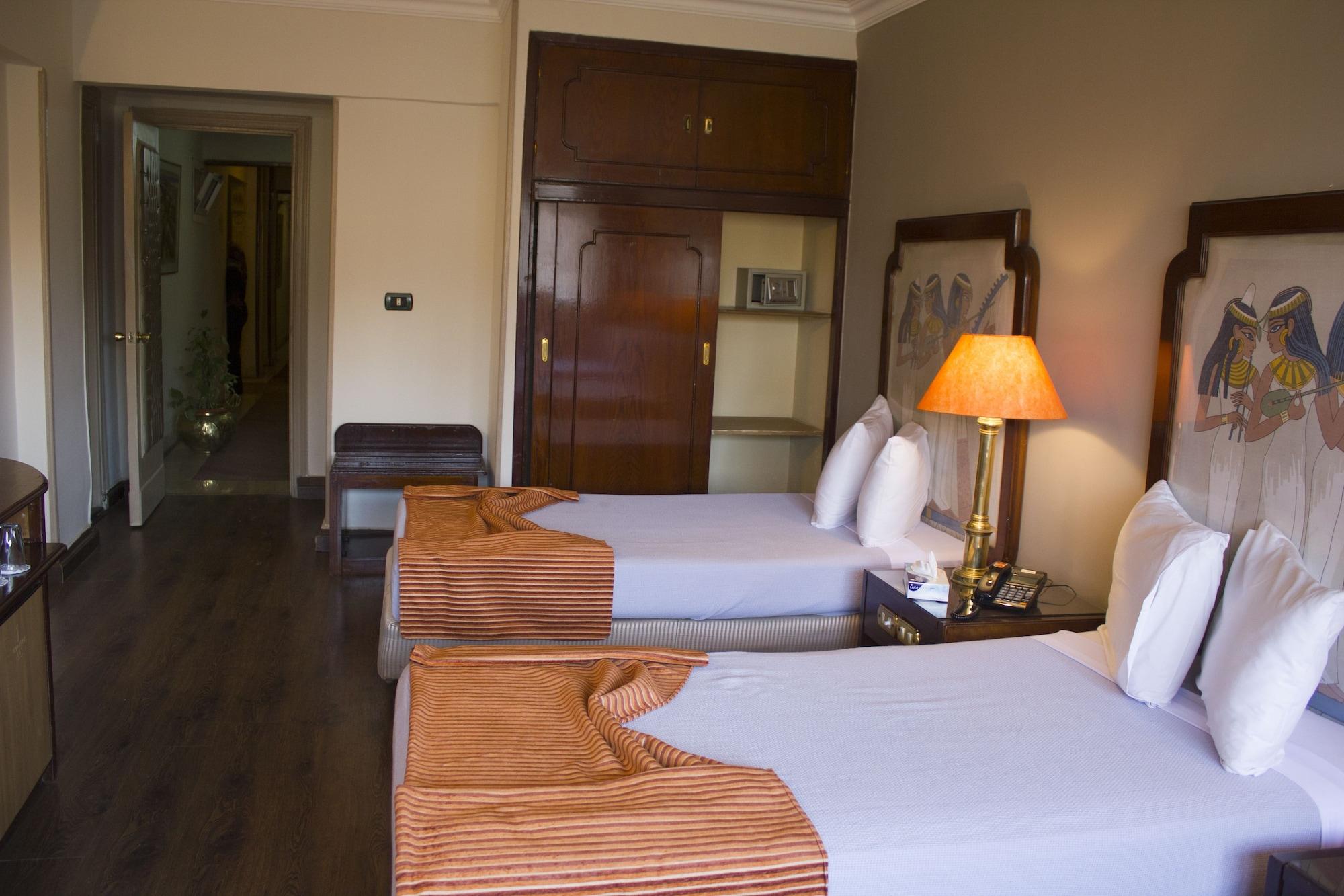 Zayed Hotel Giza Esterno foto