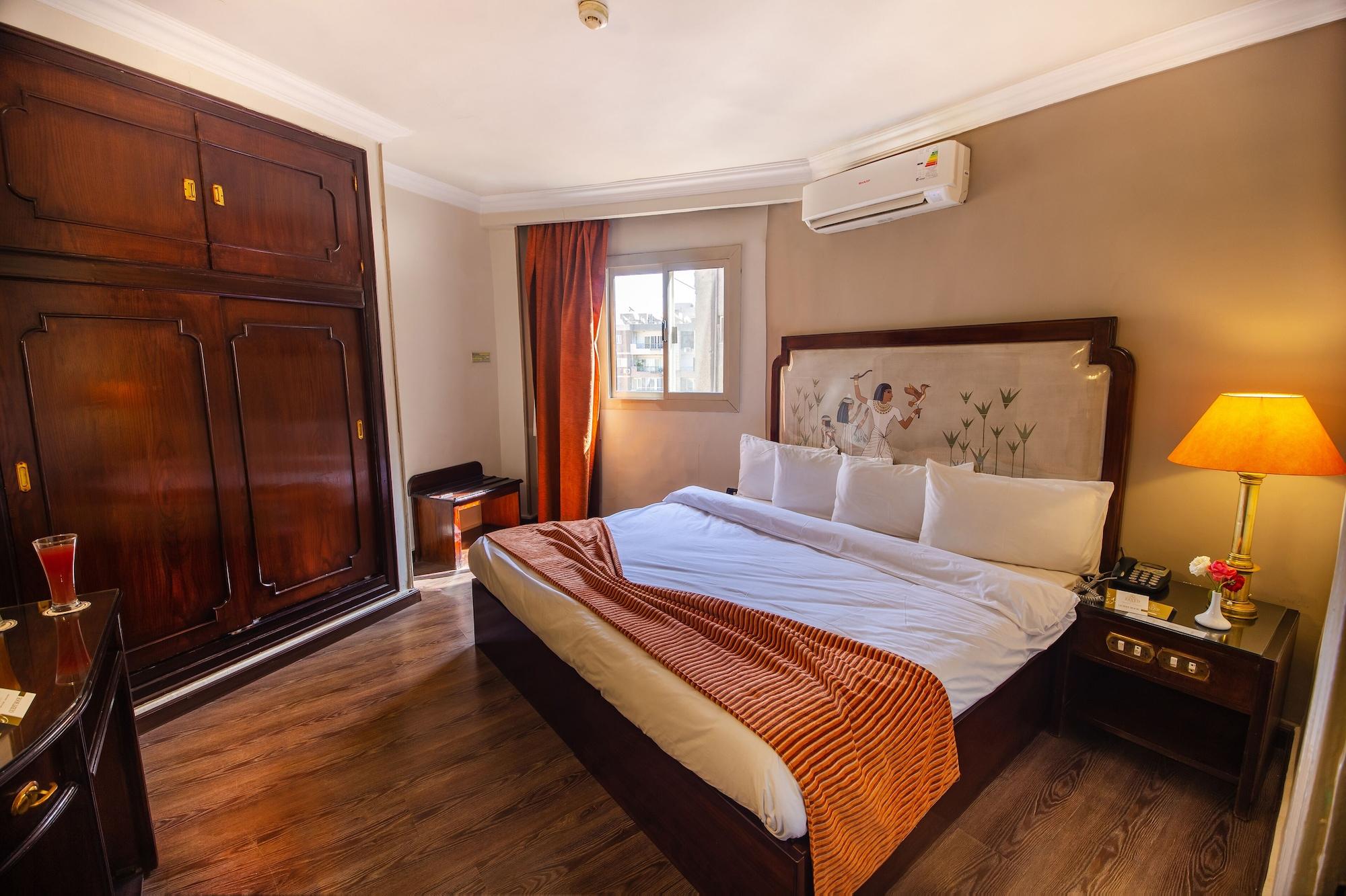 Zayed Hotel Giza Esterno foto